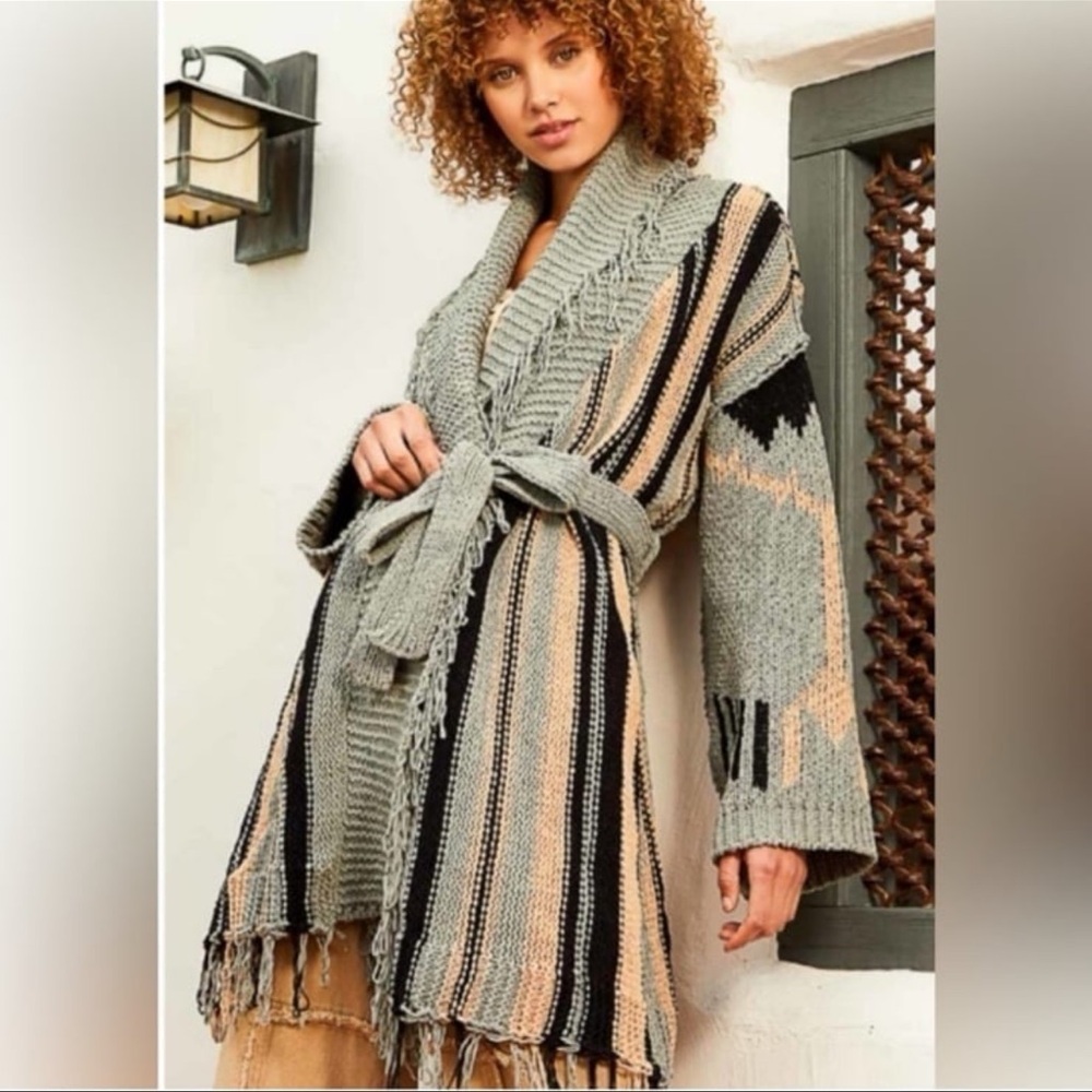 💚LAST 1️⃣💚New Fall/ Winter POL Aztec Fringed Shawl Collar Cardigan